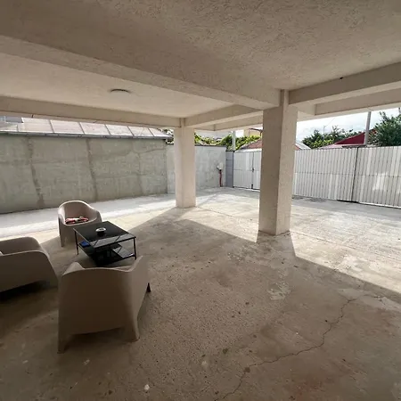 Everest 33 Ap 3 Апартаменты