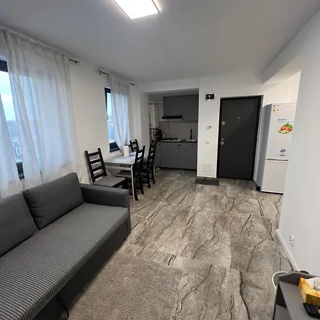 Everest 33 Ap 3 Apartament
